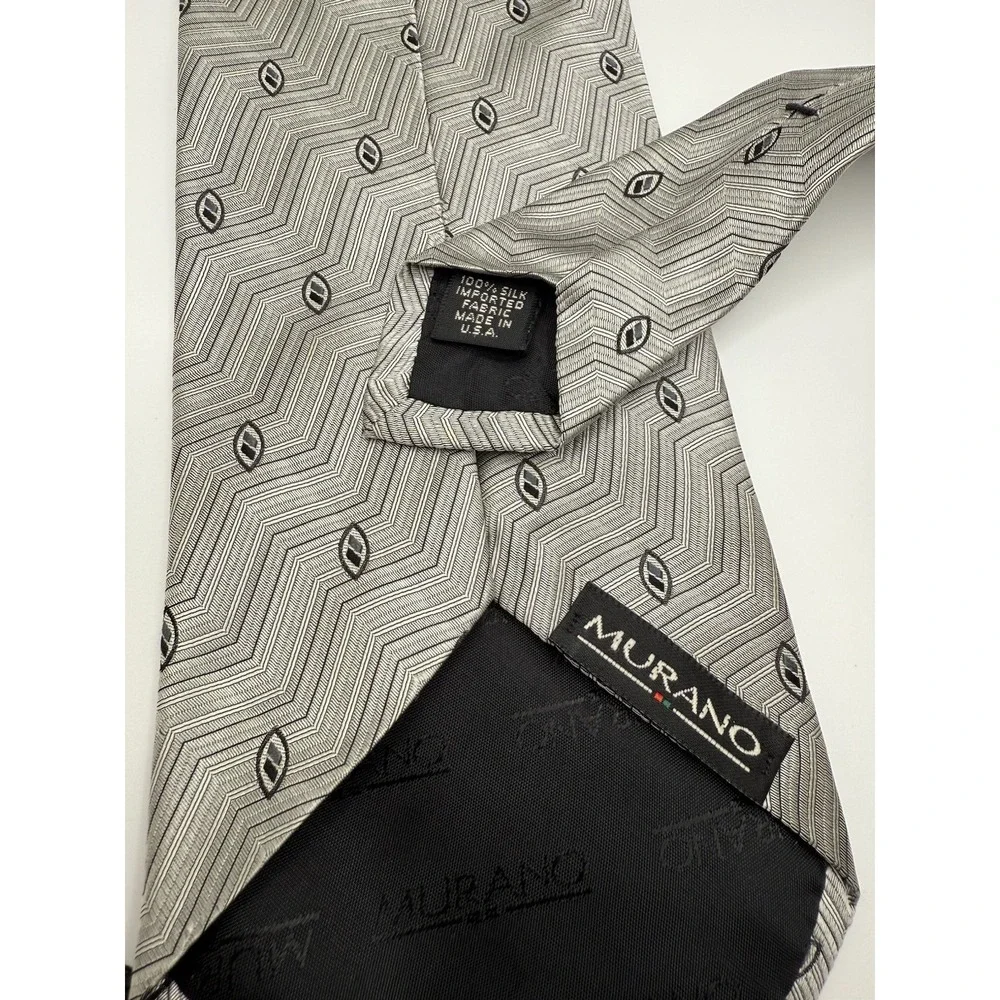 Murano Silk Tie Gray‎ Chevron Zig Zag Geometric Jacquard Made USA 3.75